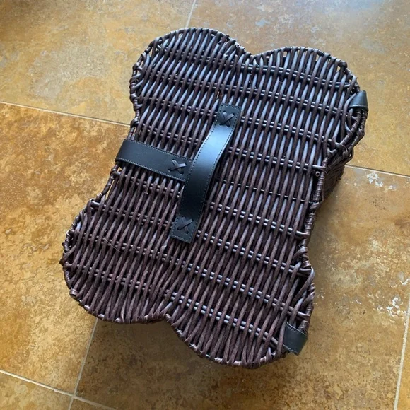 Both Brown Wicker Pet Dog Bone Baskets dog or cat supply storage bins - Picture 14 of 16